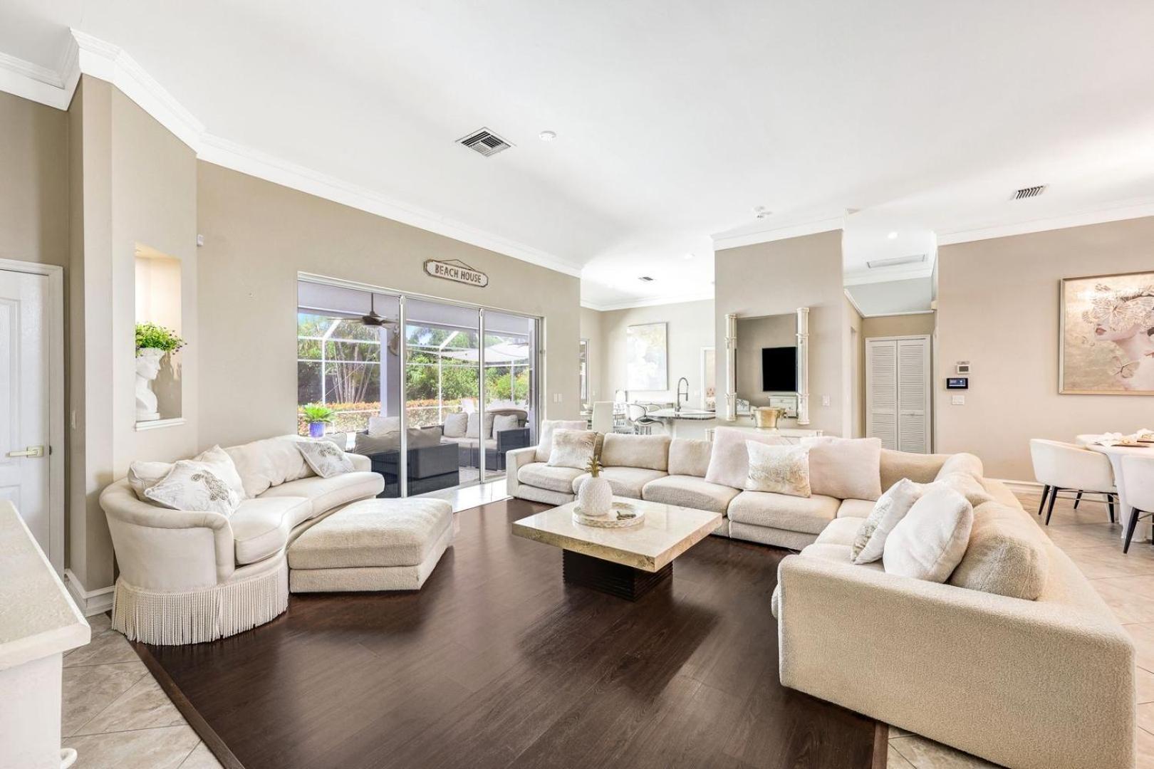 Lux Family 3 Bedroom With Pool Villa Walk To Beach And Mercato Нейплсз Екстер'єр фото